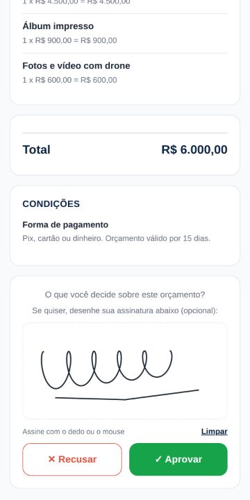 Cliente aprovando o orçamento da Lente Viva Fotografia pelo celular