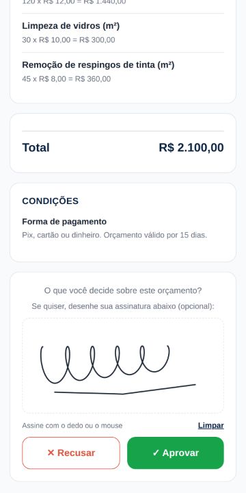 Cliente aprovando o orçamento da Obra Limpa Serviços pelo celular